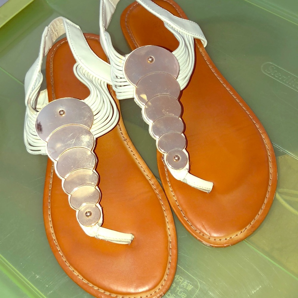 Bamboo Brand Sandals/size 9/ White and Gold design